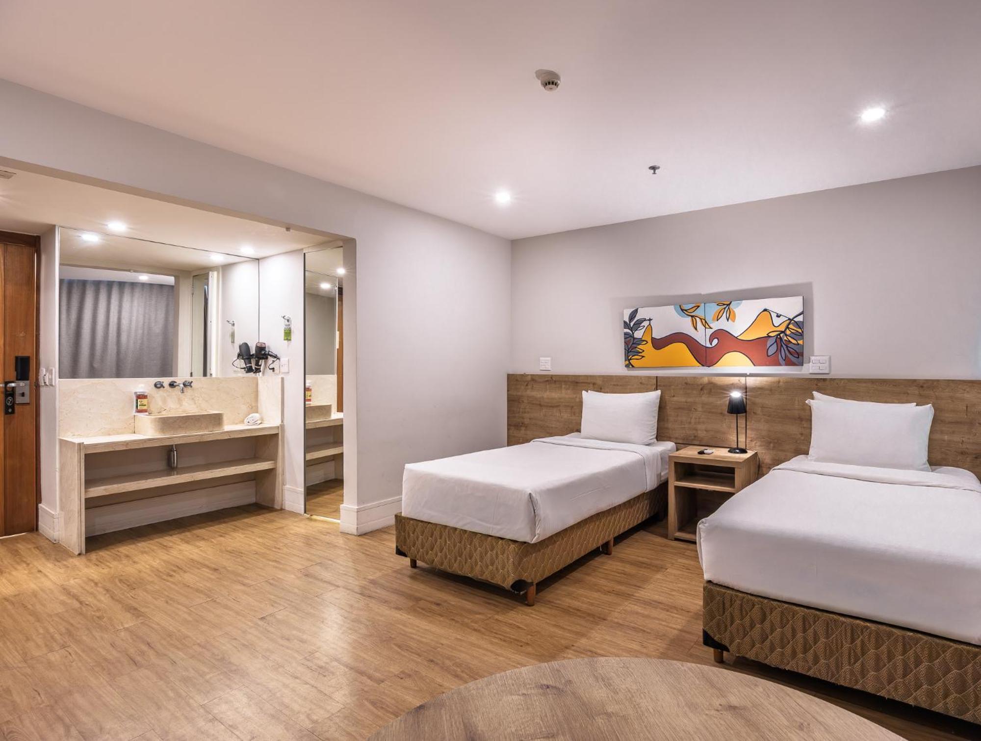 Deluxe Twin Room Balcony